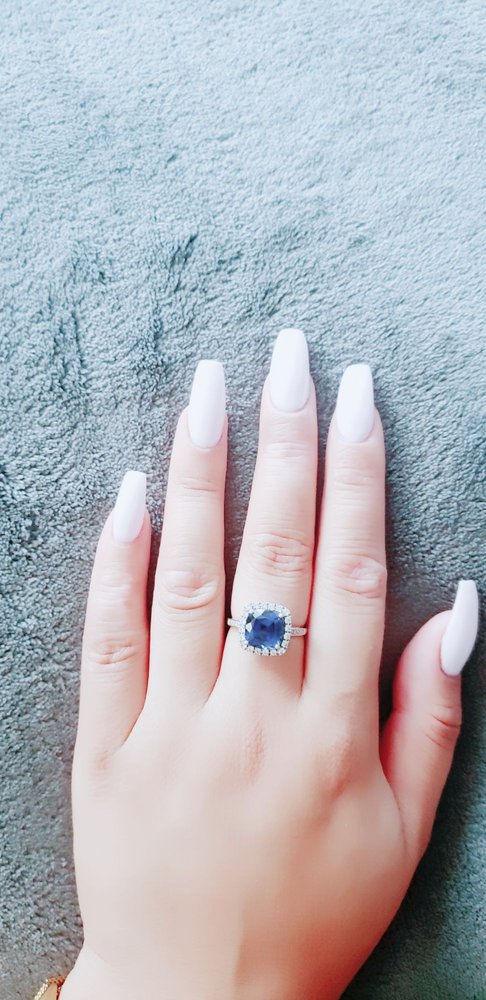 LC Nails & Spa