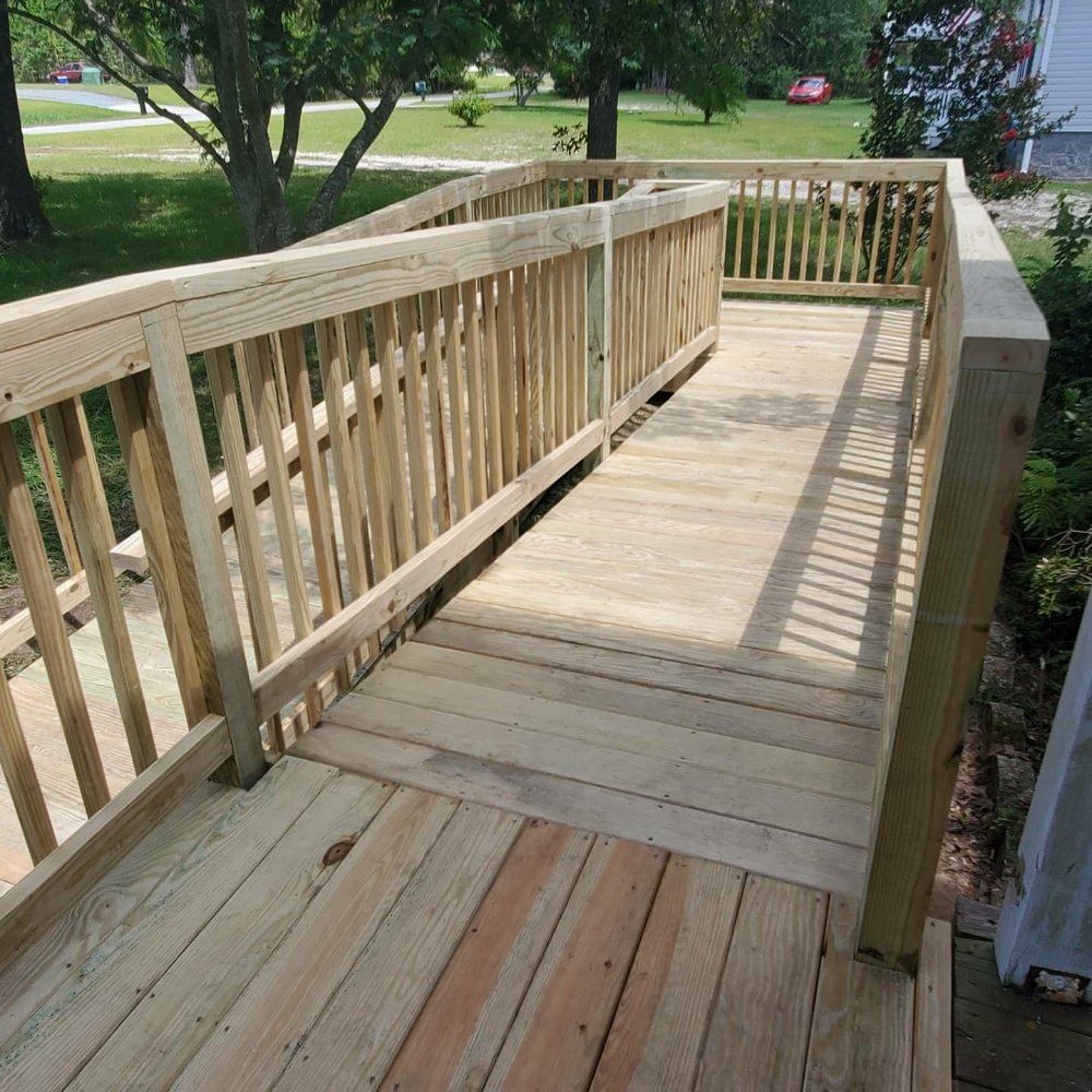 Whittlin' Rooster Carpentry and Woodworking