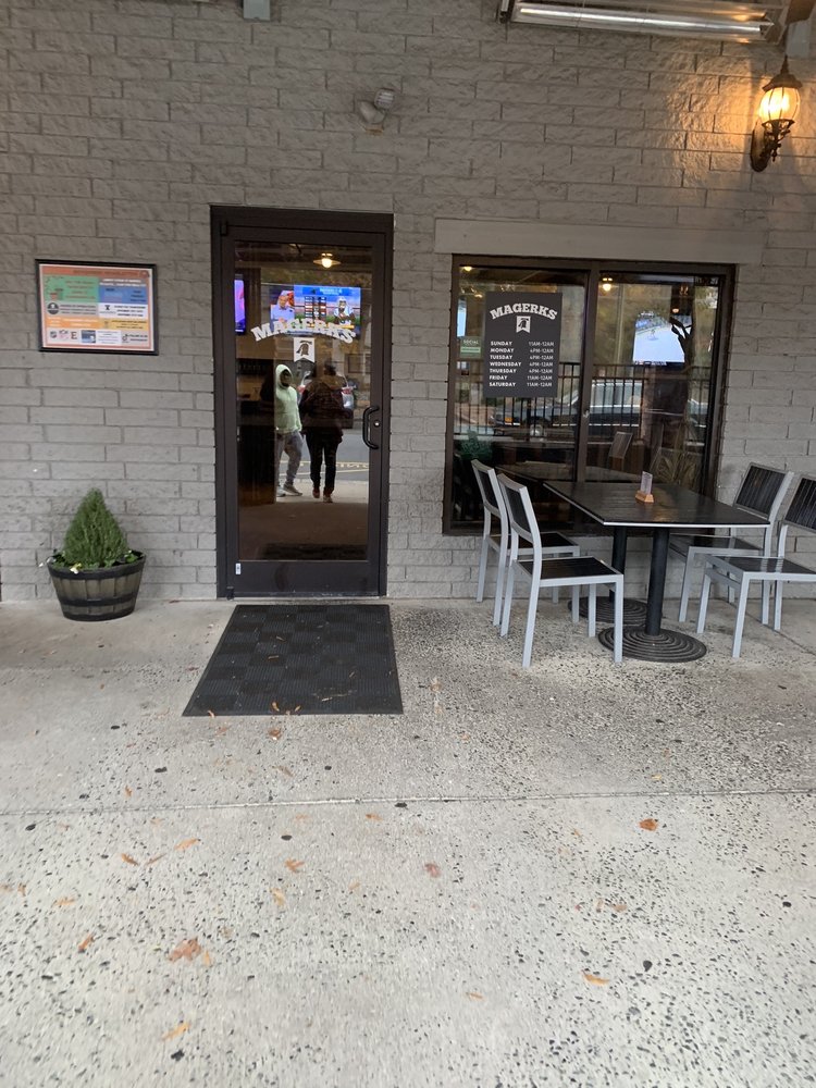 MaGerk's Pub and Grill