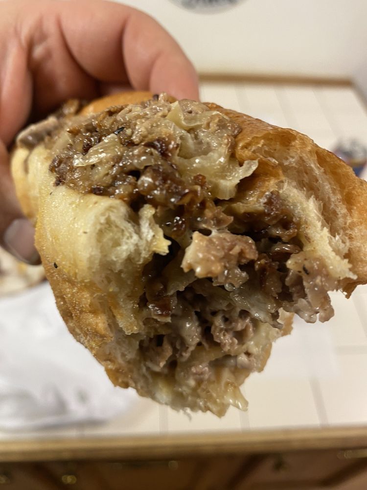 Mike's Sandwich Shop