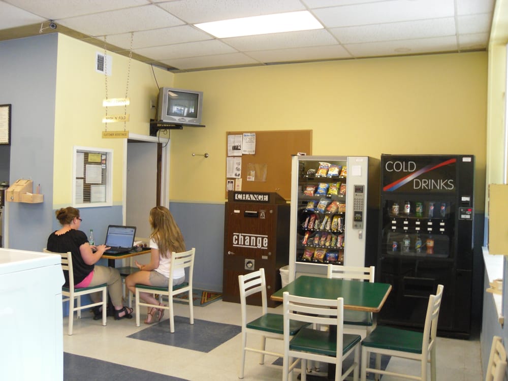 EZ Wash Laundromat
