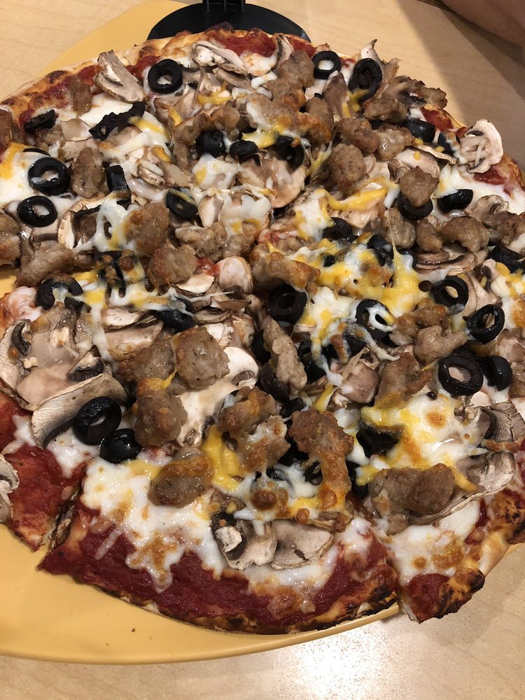 Straw Hat Pizza