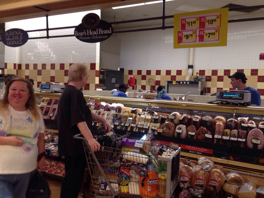 Giant Food Store
