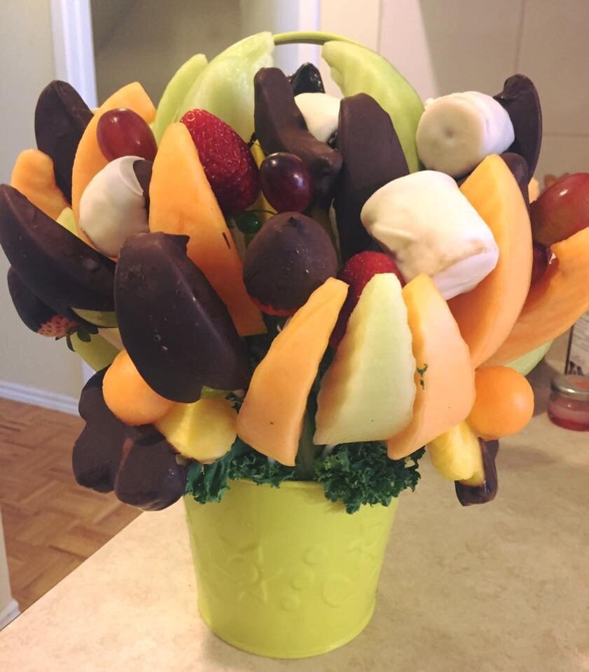Edible Arrangements 13 Reviews Florists 140 Adelaide Street East