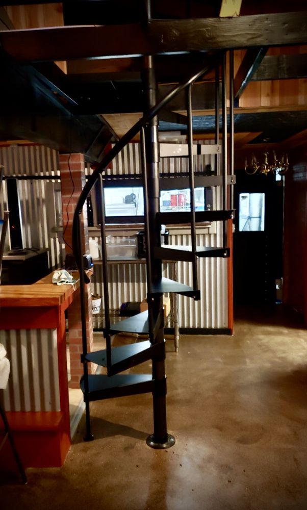 HardHeads Icehouse & Grill