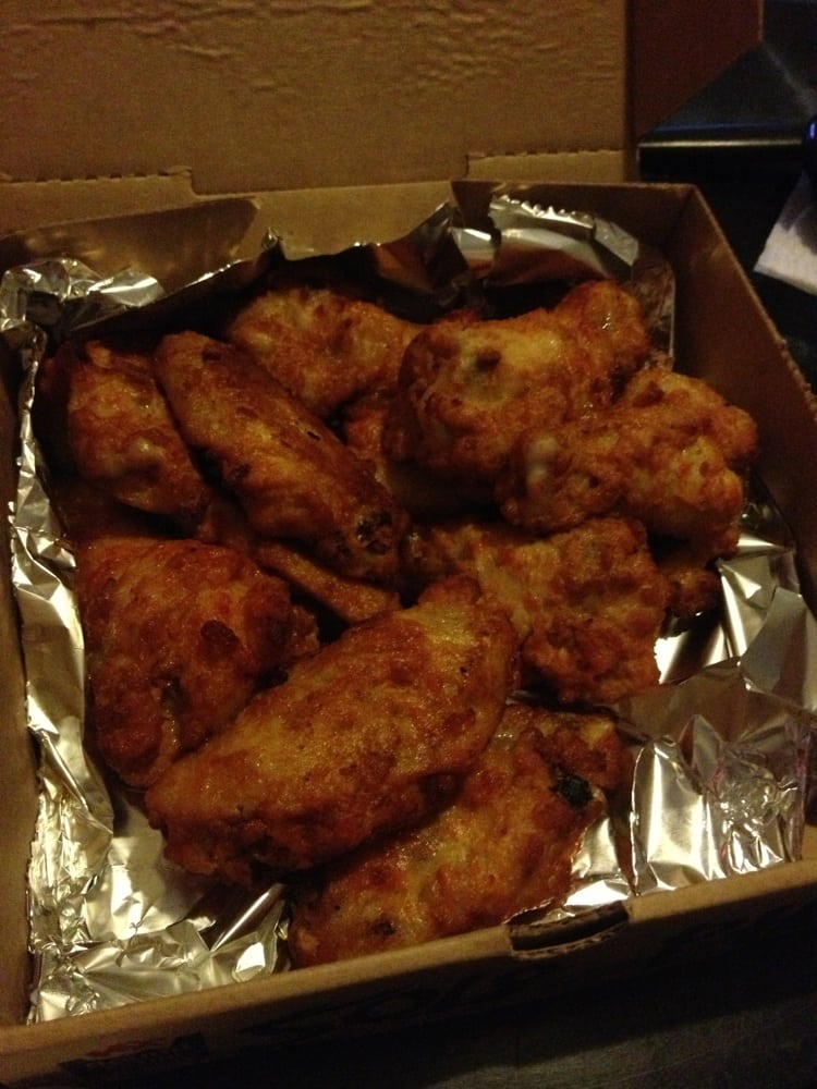 Buffalo Wings Yelp Photo Of Round Table Alameda Ca United States Buffalo Wings