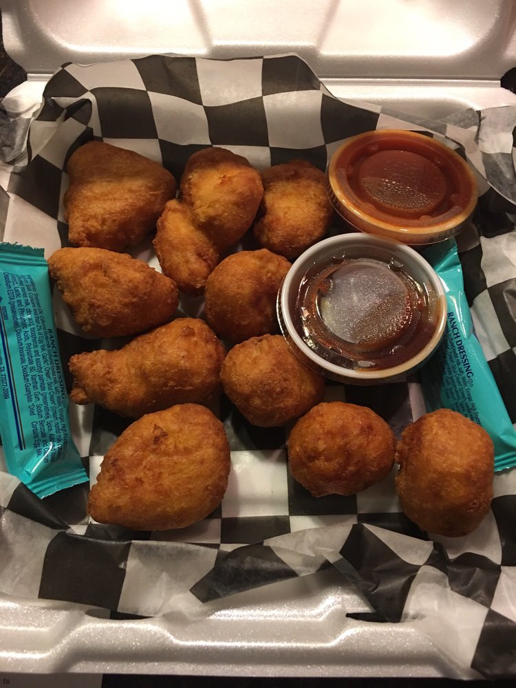 Luigis Pizza Pizza 4031 River Rd, Wisconsin Dells, WI Restaurant