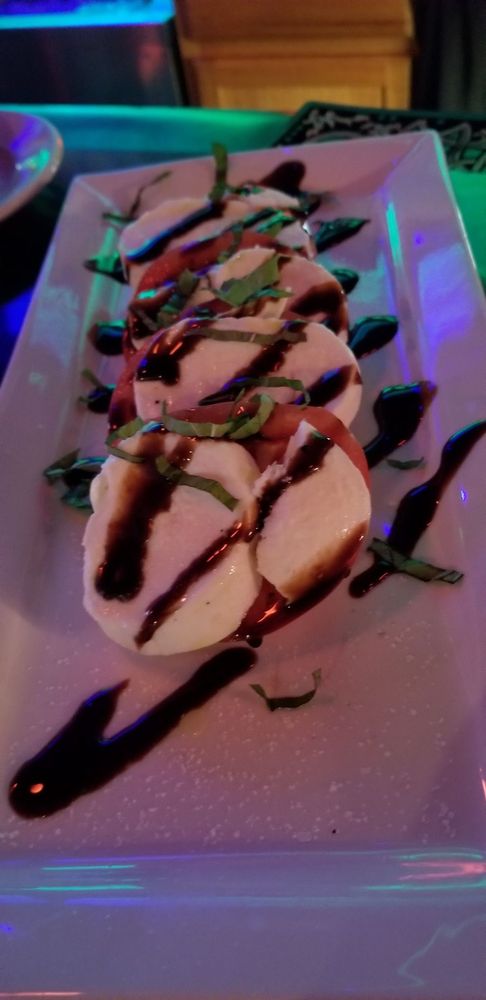 Fishtales Restaurant & Nightclub