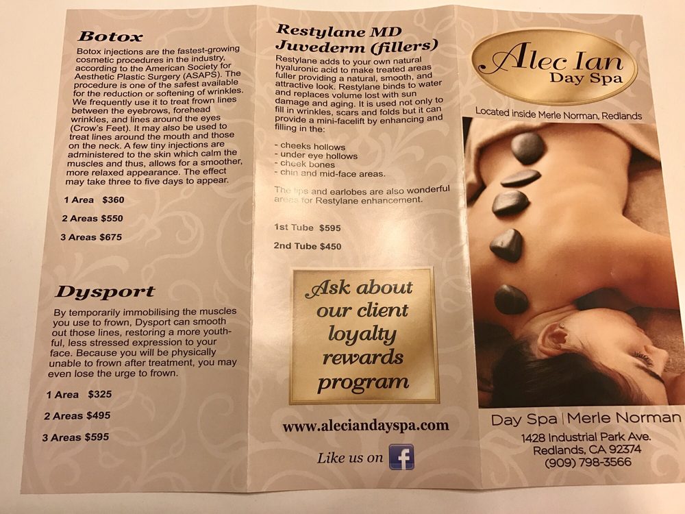 Hot mature women hugging ang kissing