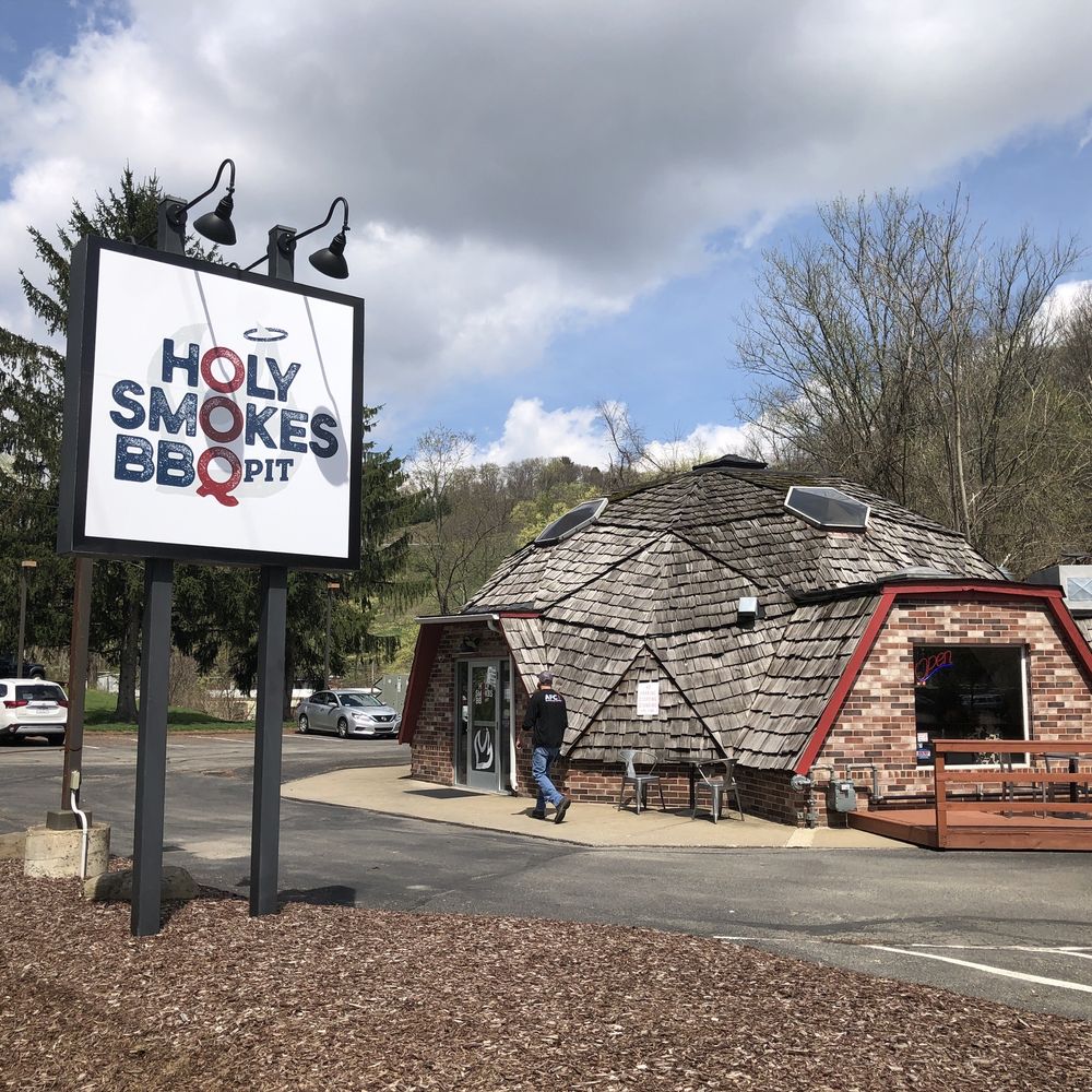 Holy Smokes BBQ Pit