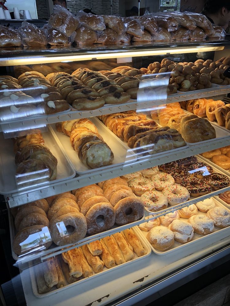 El Cafetal Bakery & Restaurant