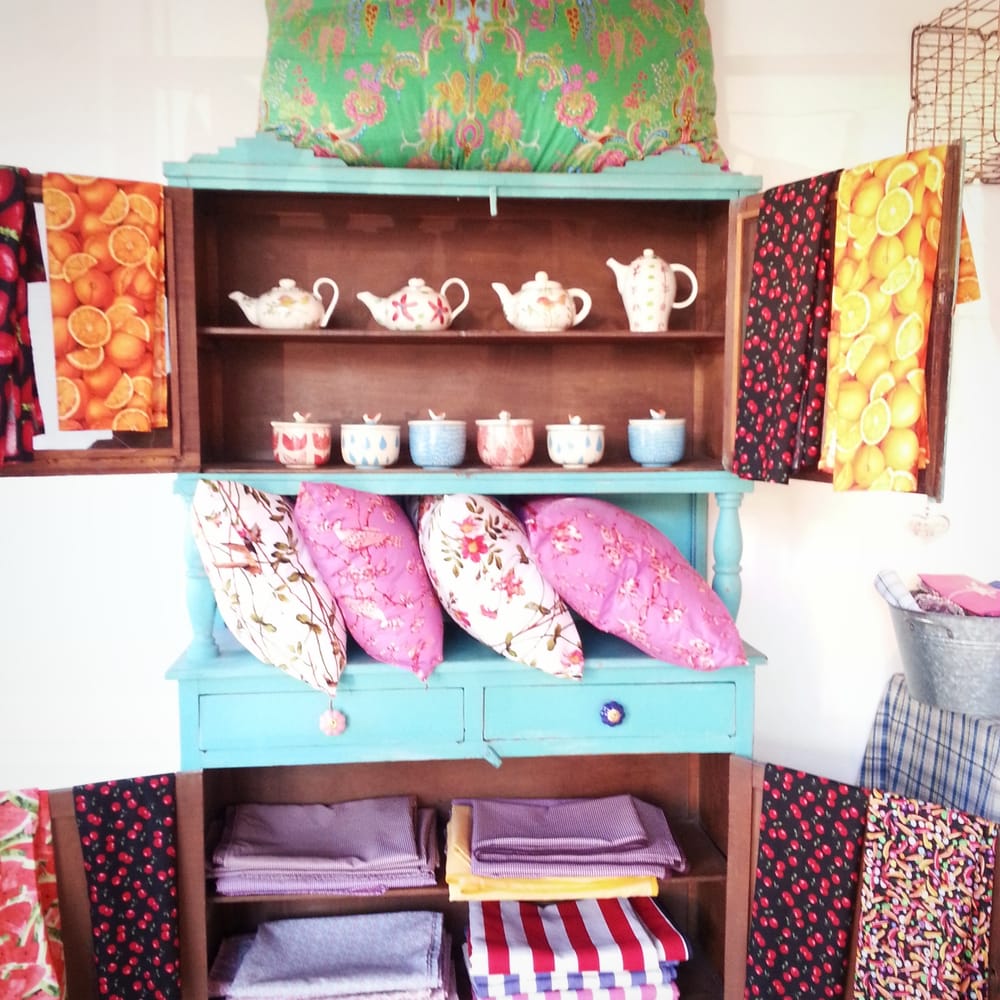 Bretaña - 20 Photos - Home Decor - El Salvador 4600 