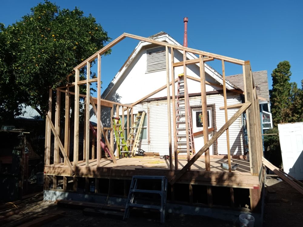 image of business Zoo Crew Construction