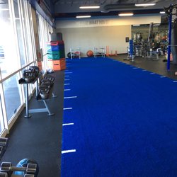 Crunch Huntington Beach 30 Photos 225 Reviews Gyms 5894 Photo Of Crunch Huntington Beach Ca United States Turf