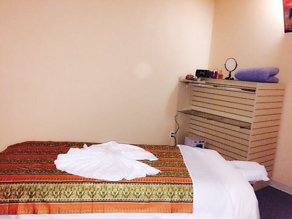 Diamond Head seabrook massage