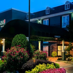 Hotels In Little Rock Yelp The Burgundy Hotel