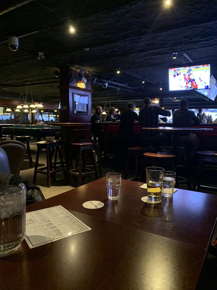 MacLaren's On Elgin