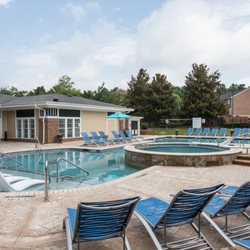 Polo Club Athens Apartments Get Quote 11 Photos Photo Of Polo Club Athens Apartments Ga United States Sparkling Pool
