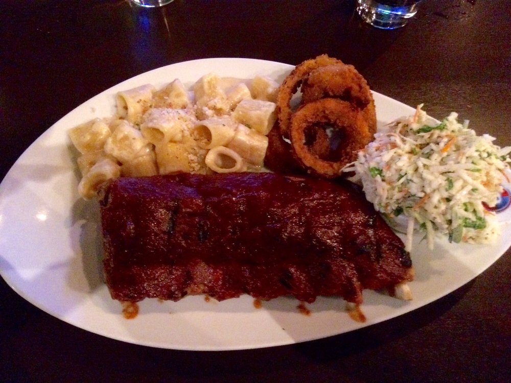 Restaurant La Cage Aux Sports 298 Boul ArmandTheriault, RiviereDu