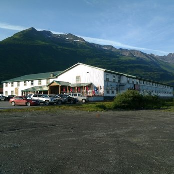 Mountain Sky Hotel Suites 33 Photos 14 Reviews Hotels 100 Photo Of Mountain Sky Hotel Suites Valdez Ak United States