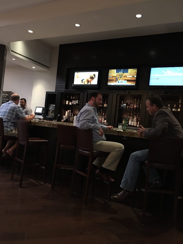 Market Café & Lounge