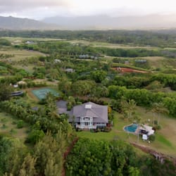 Secret Beach House Vacation Als 2840 Kauapea Rd Kilauea Hi Photo Of Secret Beach House Kilauea Hi United States Drone Shot By