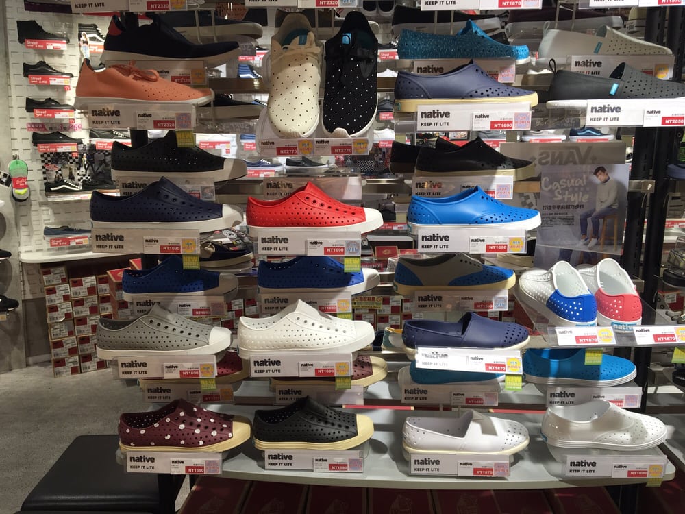 Abc Mart Shoe Stores 大東路13之8號, 士林夜市, 士林區, 台北市, Taiwan