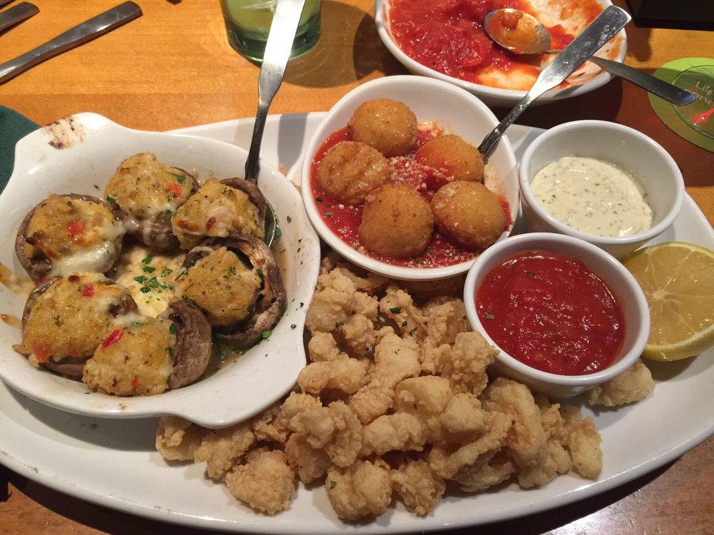 Appetizer Sampler Stuffed Mushrooms Calamari Risotto Bites Yelp 60 Photos For Olive Garden Italian Restaurant