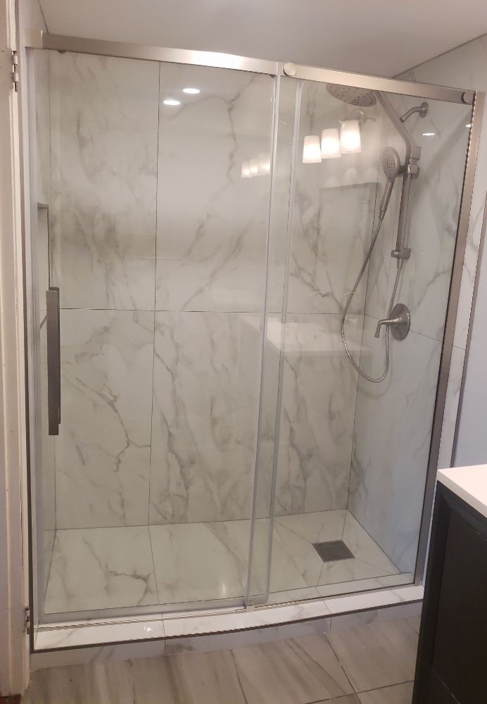 Shining Stone Granite and Tile