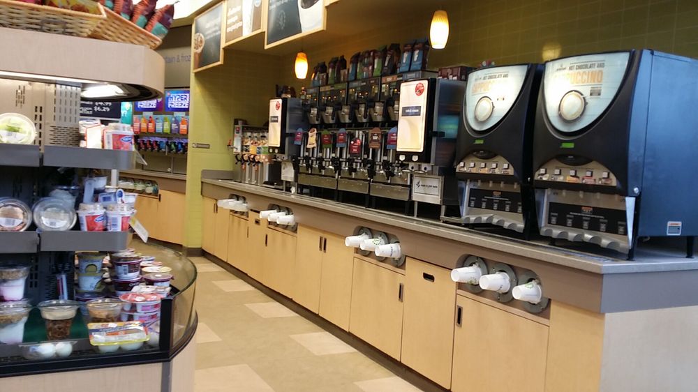 Cumberland Farms Convenience Stores 207 S Main St, Torrington, CT