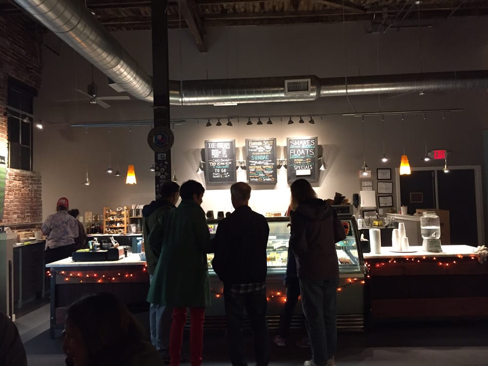 OwowCow Ice Cream 42 Photos & 92 Reviews Desserts 237 N Union St