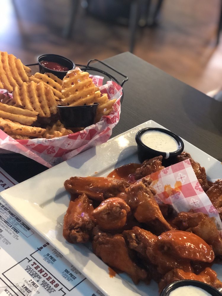 House of Wings Sports Bar