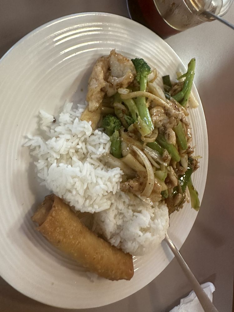 Suyen's Chinese Restaurant Suyen's Chinese Restaurant