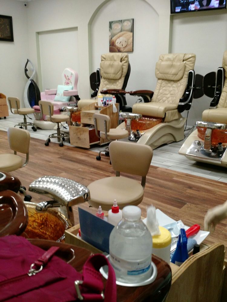 Nail Place 30 Photos & 24 Reviews Nail Salons 3421 Hwy 190