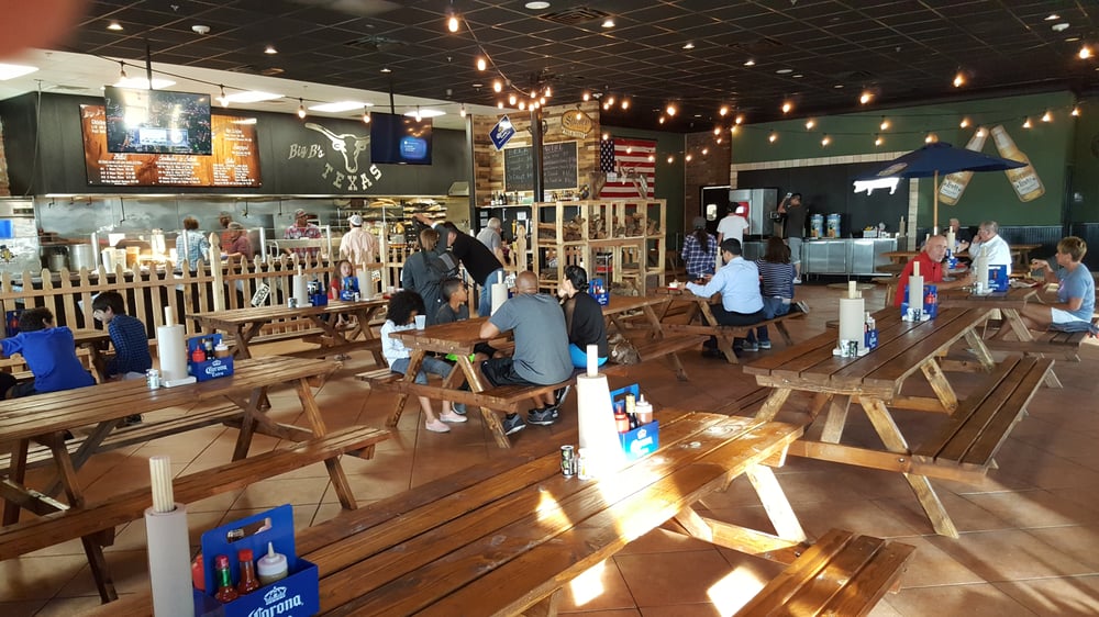 Photo of Big B's Texas BBQ - Henderson, NV, United States. dining on picnic tables