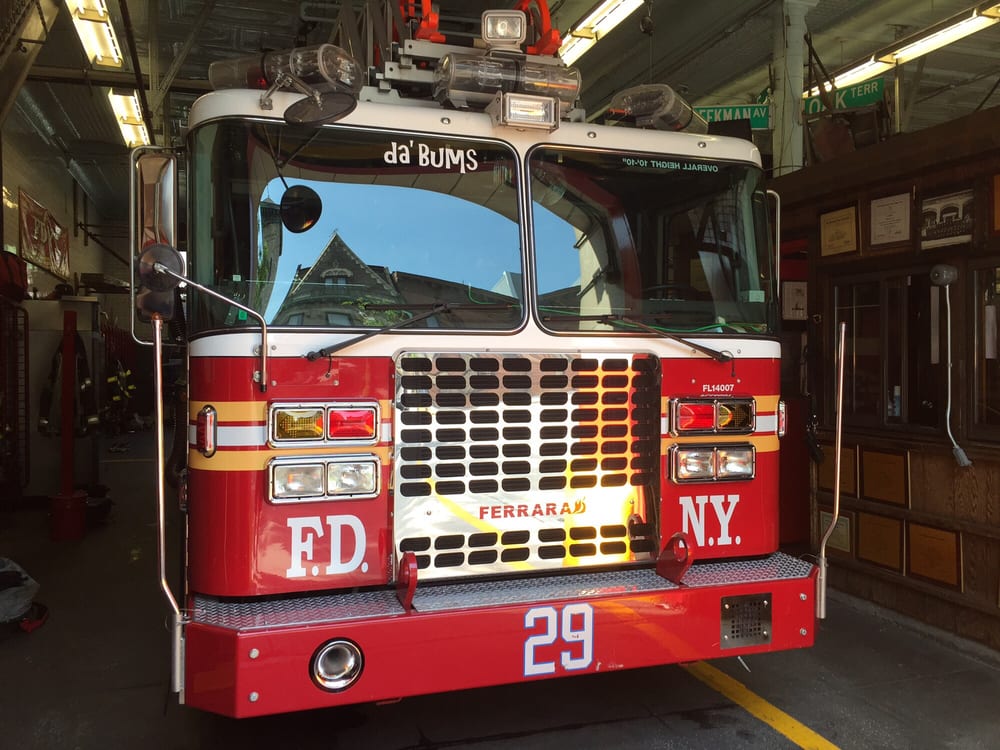 FDNY Engine 83 / Ladder 29