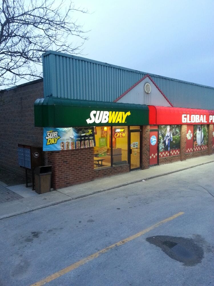 Subway Fast Food 47 Broadway Avenue, Orangeville, ON Restaurant