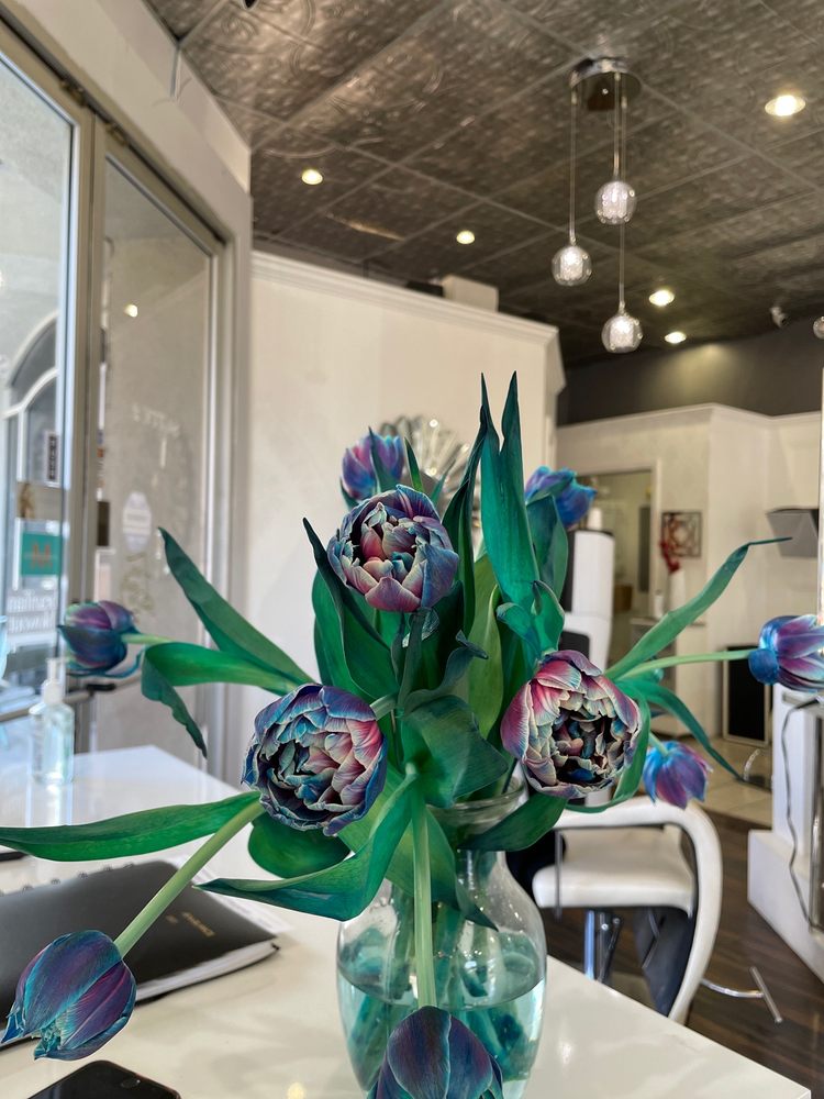 720 Beauty Bar