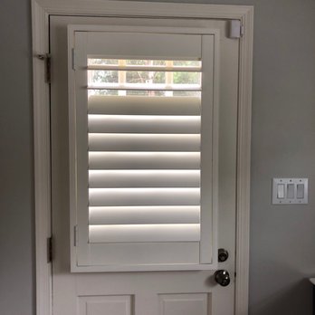 A Shade Better 13 Photos Shades Blinds 3912 Battleground Ave Photo Of A Shade Better Greensboro Nc United States Even The Back