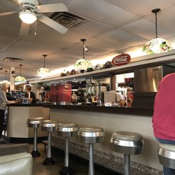 Clyde’s Restaurant - 37 Photos & 84 Reviews - Southern - 2107 S Main St