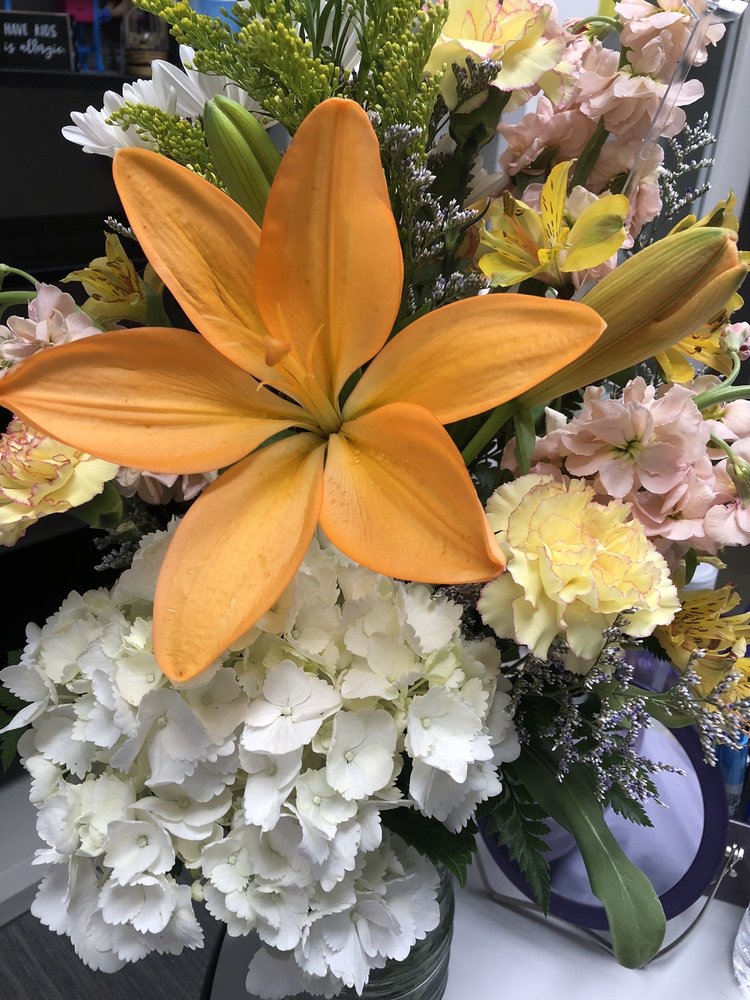 Fink Flowers, Gifts & Flower Delivery