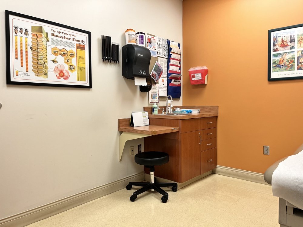 image of business Greenvale Pediatrics - Hoover