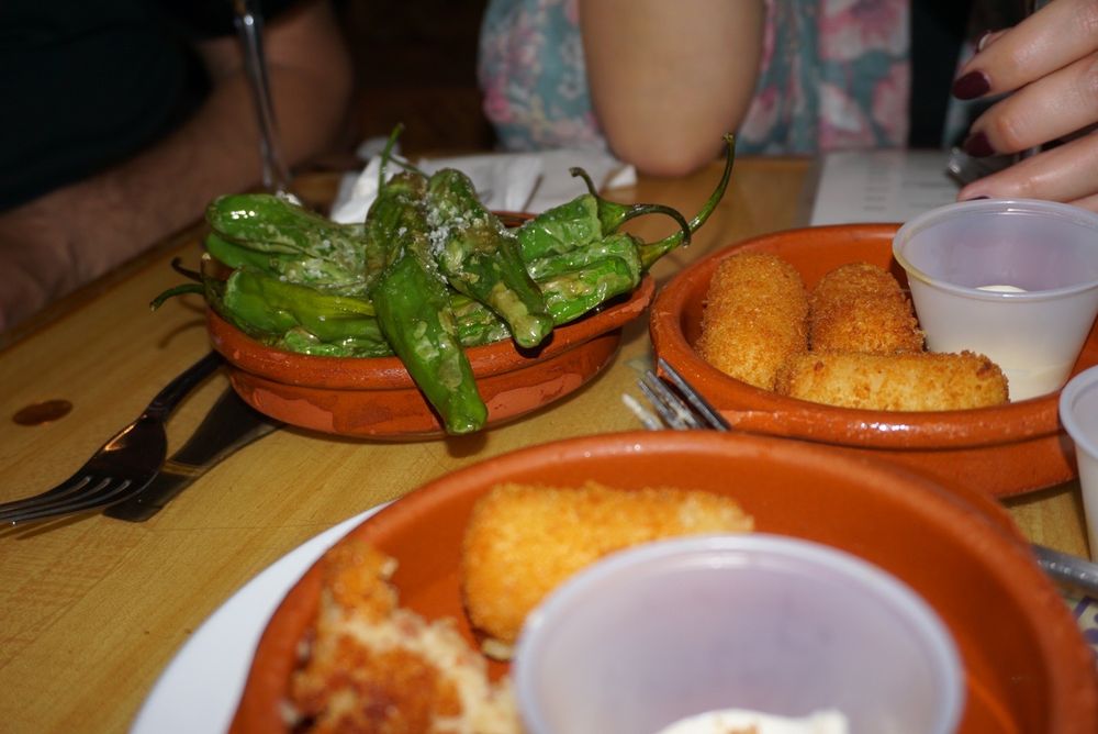 Happy Wine Calle Ocho