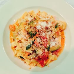 D Novo Restaurant 79 Photos 57 Reviews Pizza 205 Main St Photo Of D Novo Restaurant Metuchen Nj United States