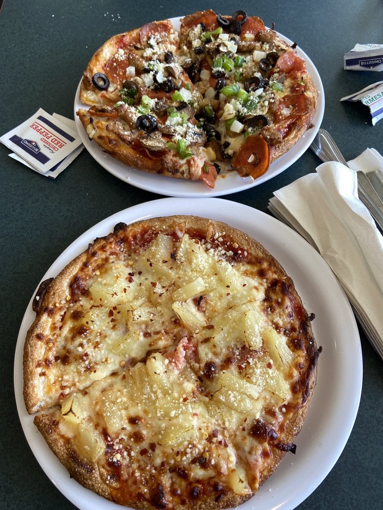 Bellacino's Pizza And Grinders