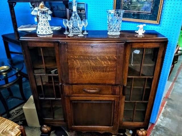 Chick N Tree Antiques