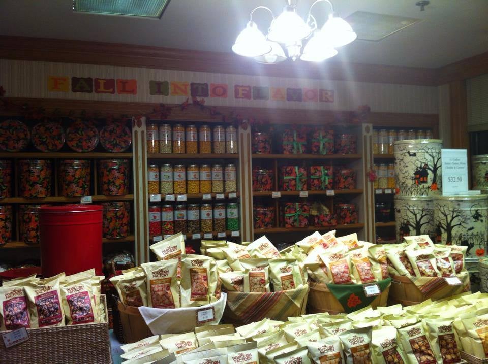 great selection of popcorn flavors and gifts yelp great selection of popcorn flavors and gifts yelp