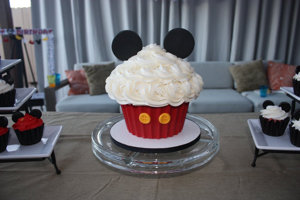Cakes By Cristin