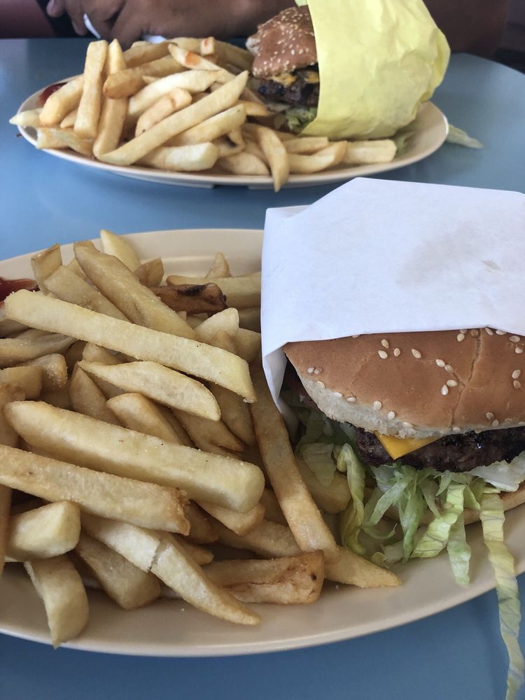 Tom’s Original Super Burgers 18 Photos & 19 Reviews Burgers 201 W