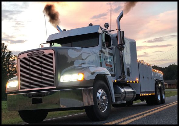 Tracy's Towing & Body Shop